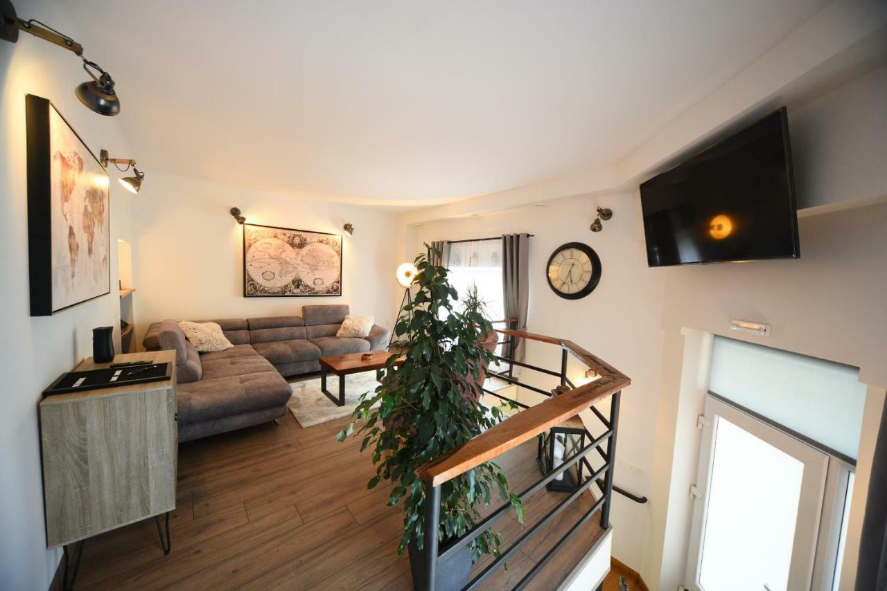 Galeria Apartments & Rooms Zagabria Esterno foto