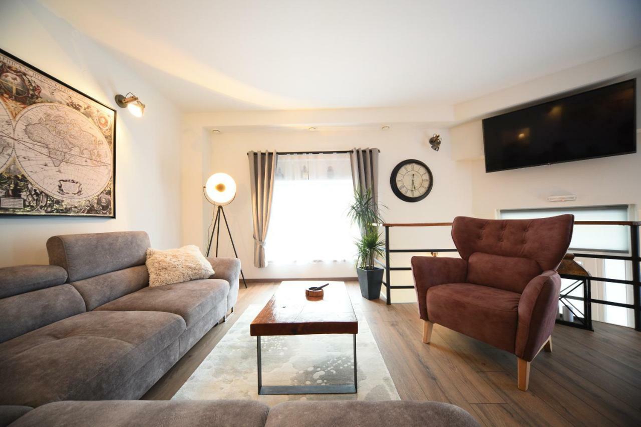 Galeria Apartments & Rooms Zagabria Esterno foto